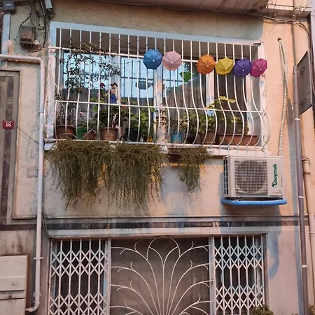 דירה Location In *
